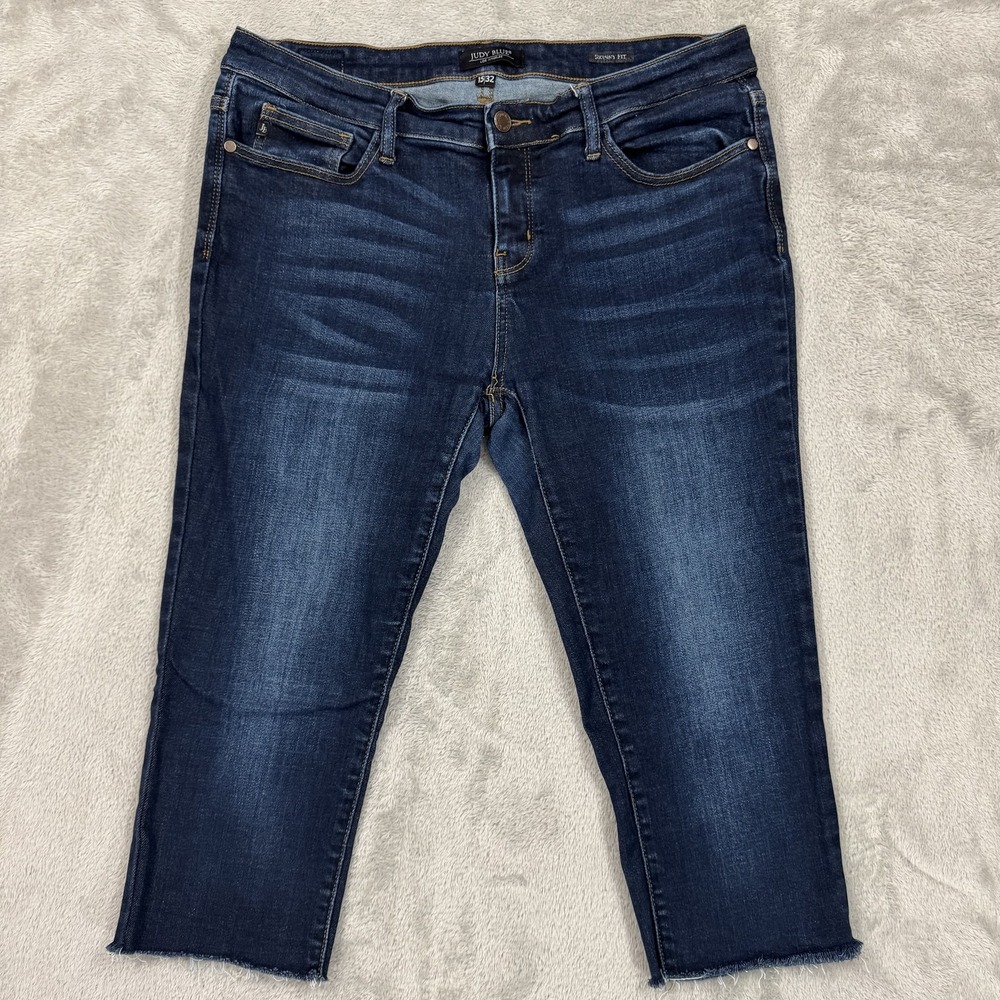 Judy Blue Jeans Womens 15/32 Skinny Fit Capri Dark Wash Stretch Denim Raw Hem